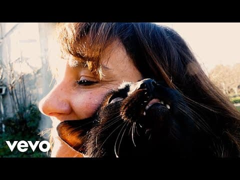 Amaral - Amaral - Los Demonios del Fuego (Video Oficial)