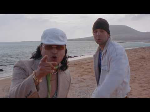 Quevedo - LA GRACIOSA - Quevedo ft. Elvis Crespo (Official Video) | EL BAIFO