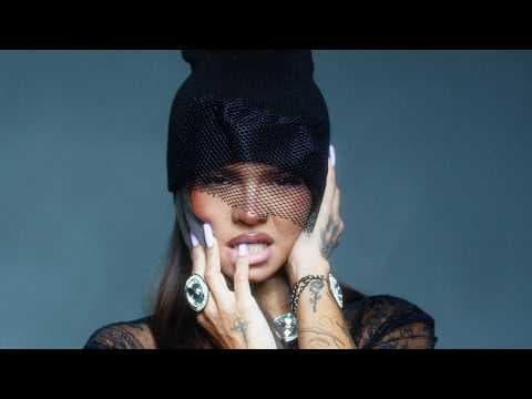 Aleesha - ALEESHA, Dalex - MI CAMA (Video oficial)