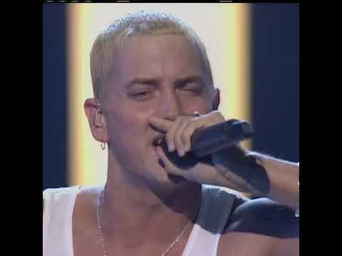 Eminem - Eminem - The Real Slim Shady & The Way I Am (Live at MTV Music Awards 2000)